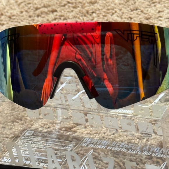 NWT Pit Viper Polarized Sunglasses Red Frame Rainbow Lens – New with Case - Picture 3 of 9